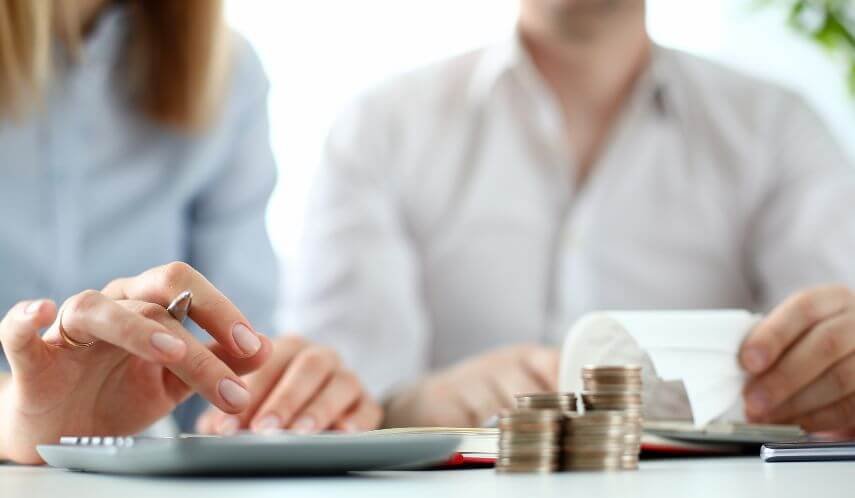 Money rules that newcomers to society need to know